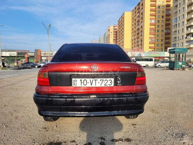 Opel Astra 1995, 450,000 km - 1.6 l - Sumqayıt