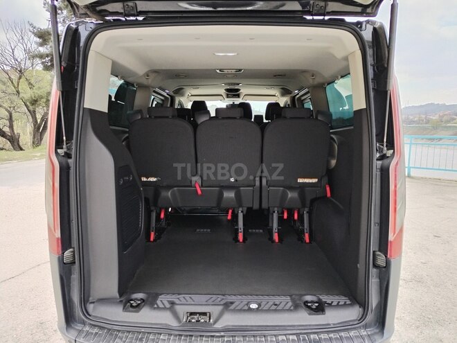 Ford Tourneo Custom 2014, 240,000 km - 2.2 l - Quba