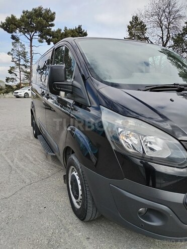 Ford Tourneo Custom 2014, 240,000 km - 2.2 l - Quba