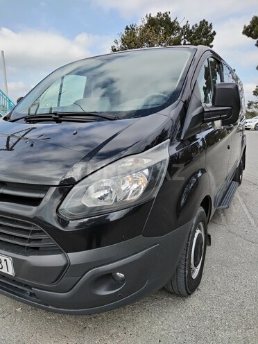 Ford Tourneo Custom 2014, 240,000 km - 2.2 l - Quba