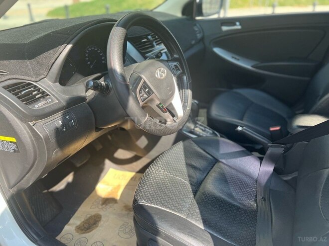 Hyundai Accent 2015, 166,000 km - 1.6 l - Bakı