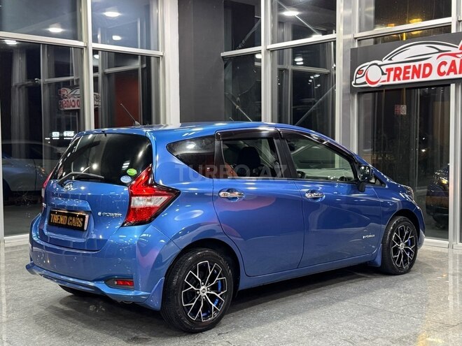 Nissan Note-8