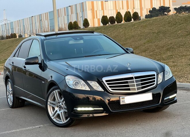 Mercedes E 250 2011, 242,121 km - 1.8 l - Bakı