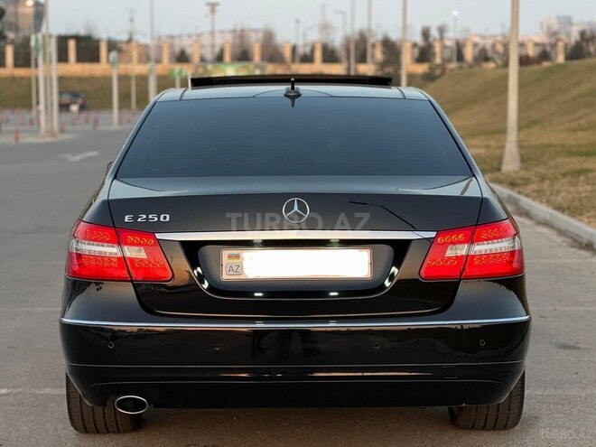 Mercedes E 250 2011, 242,121 km - 1.8 l - Bakı