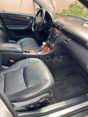 Mercedes C 240 2005, 268,000 km - 2.4 л - Sumqayıt