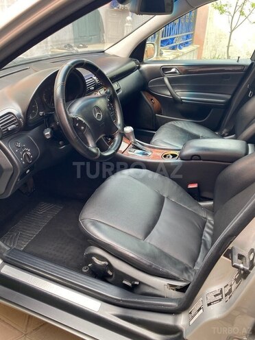 Mercedes C 240 2005, 268,000 km - 2.4 л - Sumqayıt