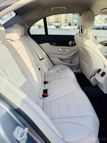 Mercedes C 300-9