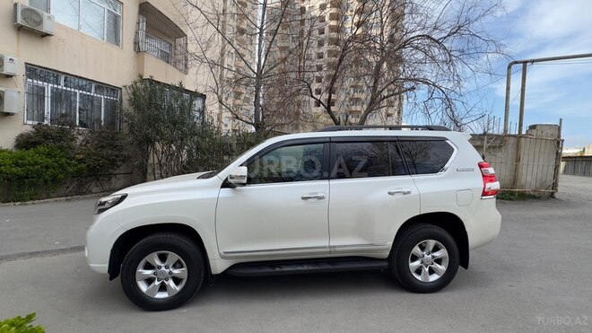 Toyota Land Cruiser Prado 2011, 195,700 km - 2.7 л - Bakı