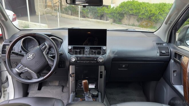 Toyota Land Cruiser Prado 2011, 195,700 km - 2.7 л - Bakı
