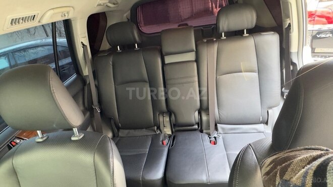 Toyota Land Cruiser Prado 2011, 195,700 km - 2.7 л - Bakı