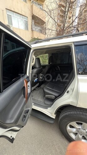Toyota Land Cruiser Prado 2011, 195,700 km - 2.7 л - Bakı