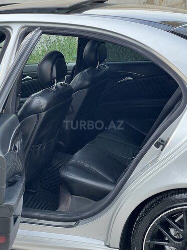 Mercedes E 320 2003, 297,000 km - 3.2 l - Bakı
