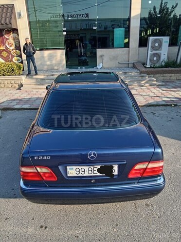 Mercedes E 240 1998, 370,000 km - 2.4 l - Göyçay
