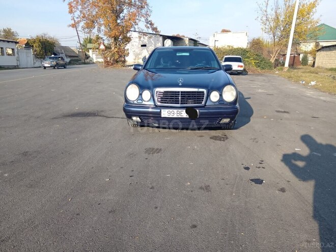 Mercedes E 240 1998, 370,000 km - 2.4 l - Göyçay