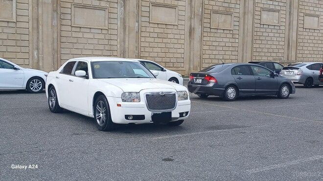 Chrysler 300C 2007, 192,805 km - 2.7 l - Bakı