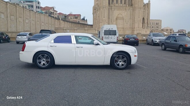 Chrysler 300C 2007, 192,805 km - 2.7 l - Bakı