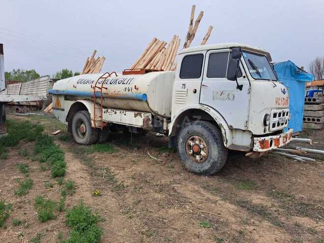 MAZ 5549 1988, 4,508,658 km - 11.0 l - Naxçıvan