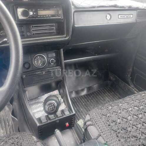 LADA (VAZ) 2107 2000, 95,000 km - 1.6 l - Salyan