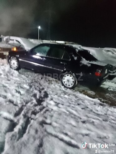 Mercedes C 230 1998, 322,557 km - 2.3 l - Sumqayıt