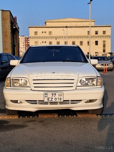 Mercedes C 230 2000, 250,000 km - 2.5 l - Sumqayıt
