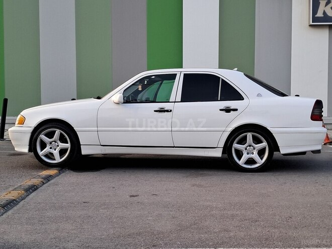 Mercedes C 230 2000, 250,000 km - 2.5 l - Sumqayıt
