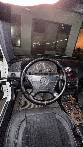 Mercedes C 230 2000, 250,000 km - 2.5 l - Sumqayıt