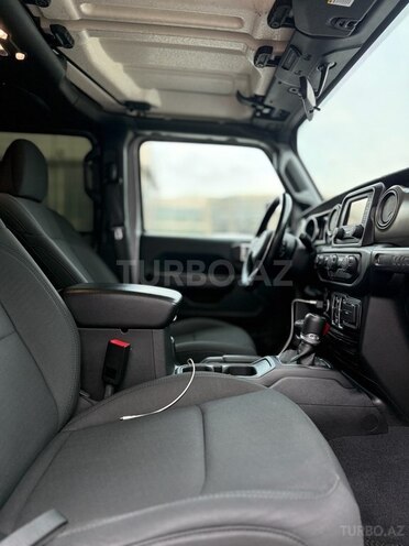 Jeep Wrangler 2019, 95,000 km - 2.0 l - Bakı