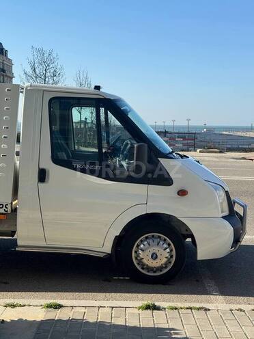 Ford Transit-6