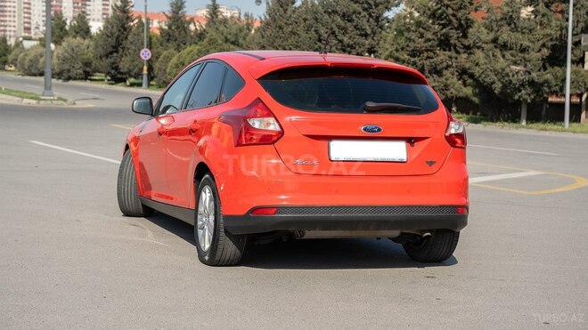 Ford Focus 2013, 120,000 km - 1.6 l - Bakı