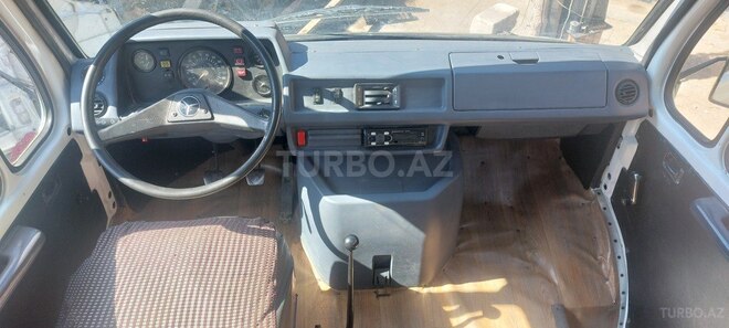 Mercedes 208 D 1991, 586,000 km - 2.3 l - Bərdə
