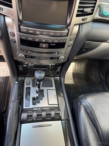 Lexus LX 570 2014, 251,000 km - 5.7 l - Bakı