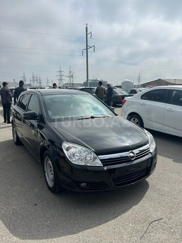 Opel Astra 2006, 130,000 km - 1.6 l - Bakı
