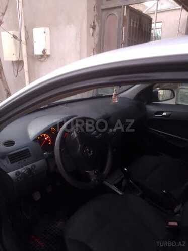 Opel Astra 2004, 234,000 km - 1.4 l - Bakı
