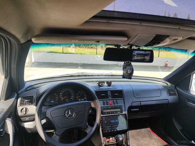 Mercedes C 240 2000, 220,000 km - 2.4 л - Bakı