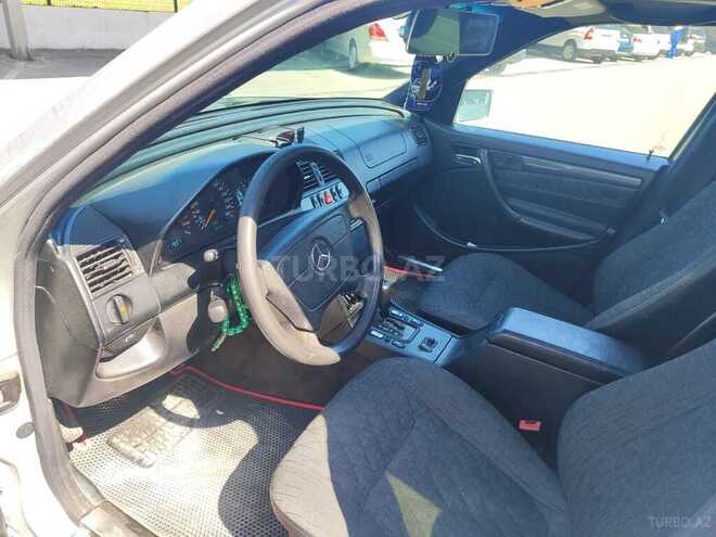 Mercedes C 240 2000, 220,000 km - 2.4 л - Bakı