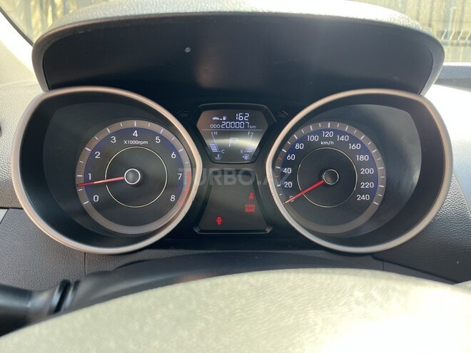 Hyundai Elantra 2013, 200,000 km - 1.8 l - Sumqayıt