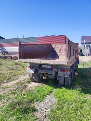 KamAz 5511 1989, 300,000 km - 11.0 l - İmişli