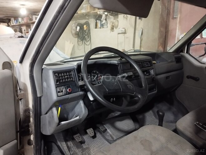 Volkswagen Transporter 1995, 246,000 km - 2.5 l - Bakı