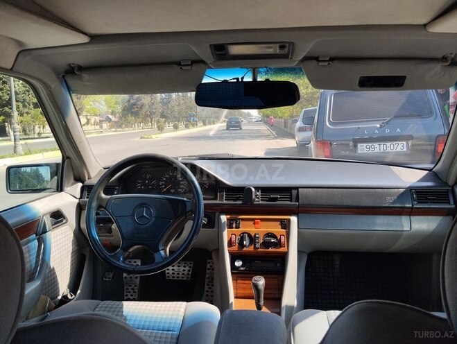 Mercedes E 220 1994, 510,197 km - 2.2 л - Beyləqan