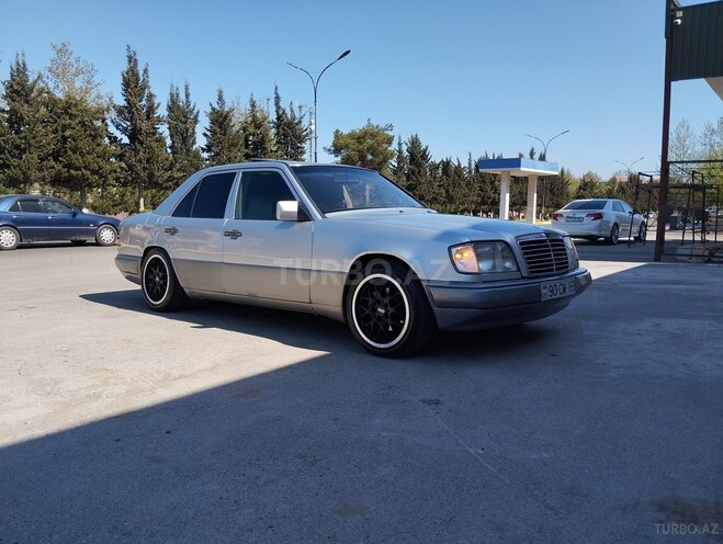 Mercedes E 220 1994, 510,197 km - 2.2 л - Beyləqan
