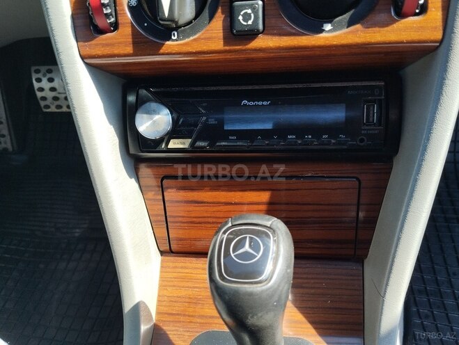 Mercedes E 220 1994, 510,197 km - 2.2 л - Beyləqan