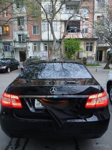Mercedes E 220 d 2009, 206,000 km - 2.2 l - Bakı