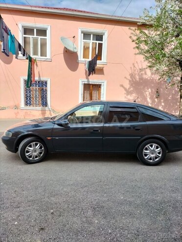 Opel Vectra 1996, 510,000 km - 2.0 l - Qazax
