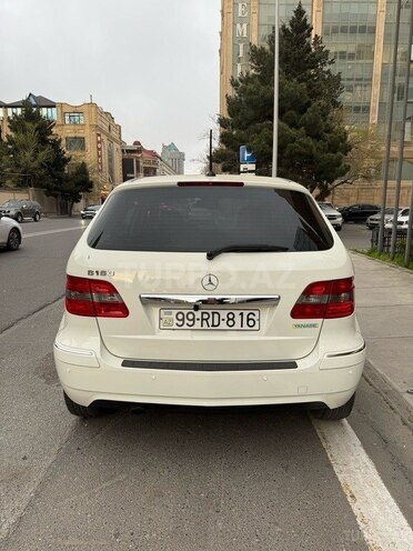 Mercedes B 180 2010, 105,000 km - 1.7 l - Bakı