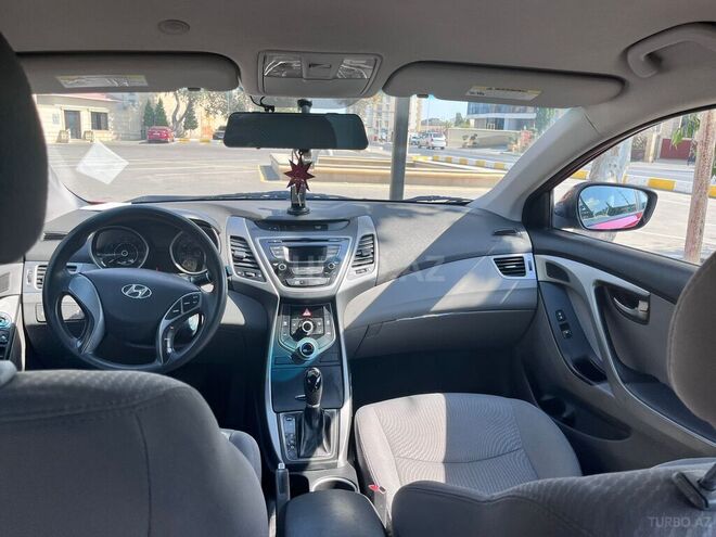 Hyundai Elantra 2015, 133,576 km - 1.8 л - Bakı