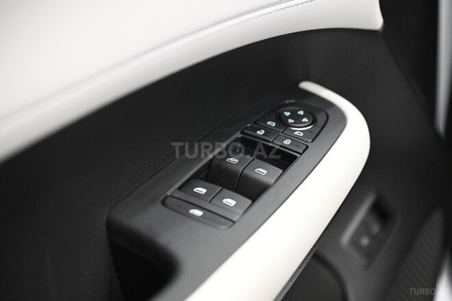 BYD Seal 05-17