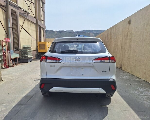Toyota Corolla Cross 2025, 0 km - 2.0 л - Bakı