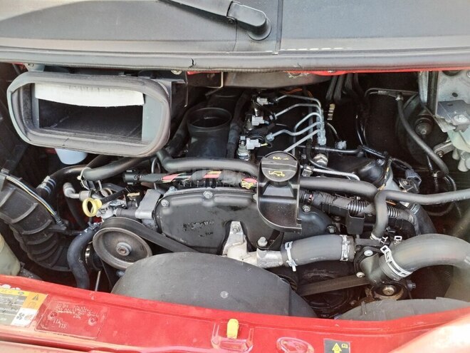 Ford Transit-4