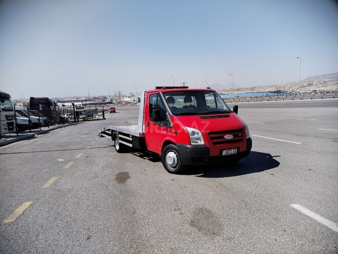Ford Transit-15