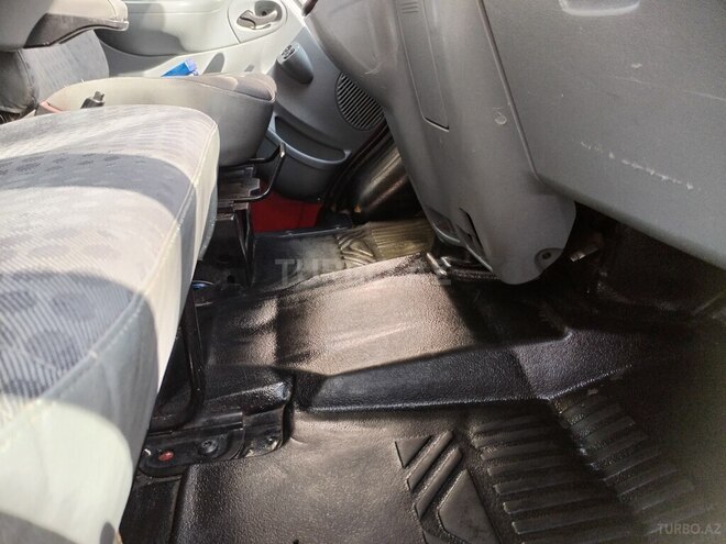 Ford Transit-16